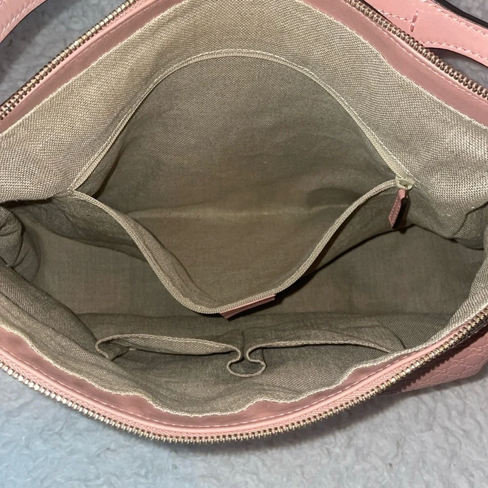 Gucci GG Microguccissima Monogram Bree Pink Leather Hobo Zip Shoulder Bag Purse